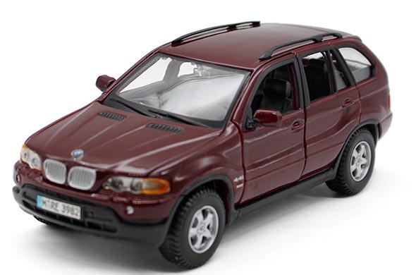 1:24 Scale Diecast 2006 BMW X5 SUV Collectible Model By Bburago