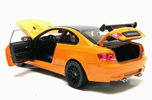 G LGB 1:24 Scale White Diecast Very Detailed BMW M3 3 series 2006 New Ray 71053 