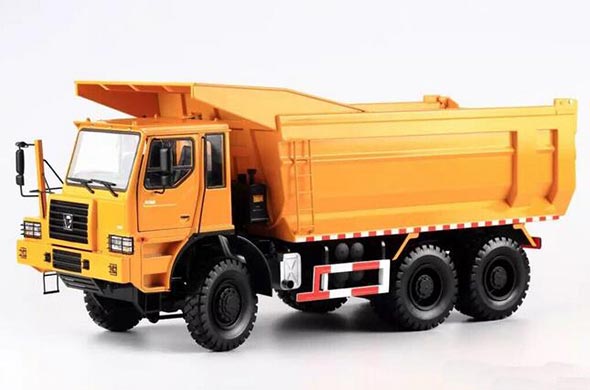 1:24 Scale Diecast XCMG Haul Truck Collectible Model Yellow