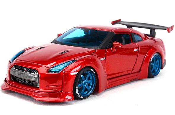 1:24 Diecast 2009 Nissan GT-R Collectible Model Red By Maisto