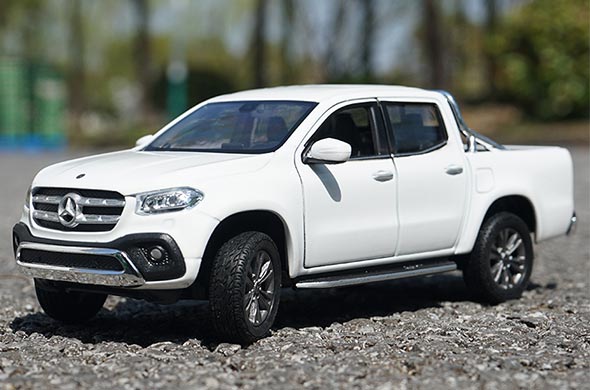 1:27 Diecast Mercedes Benz X-Class Pickup Truck Model By Welly