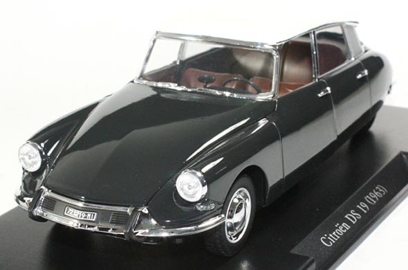 1:24 Diecast 1963 Citroen DS 19 Collectible Model By Whitebox